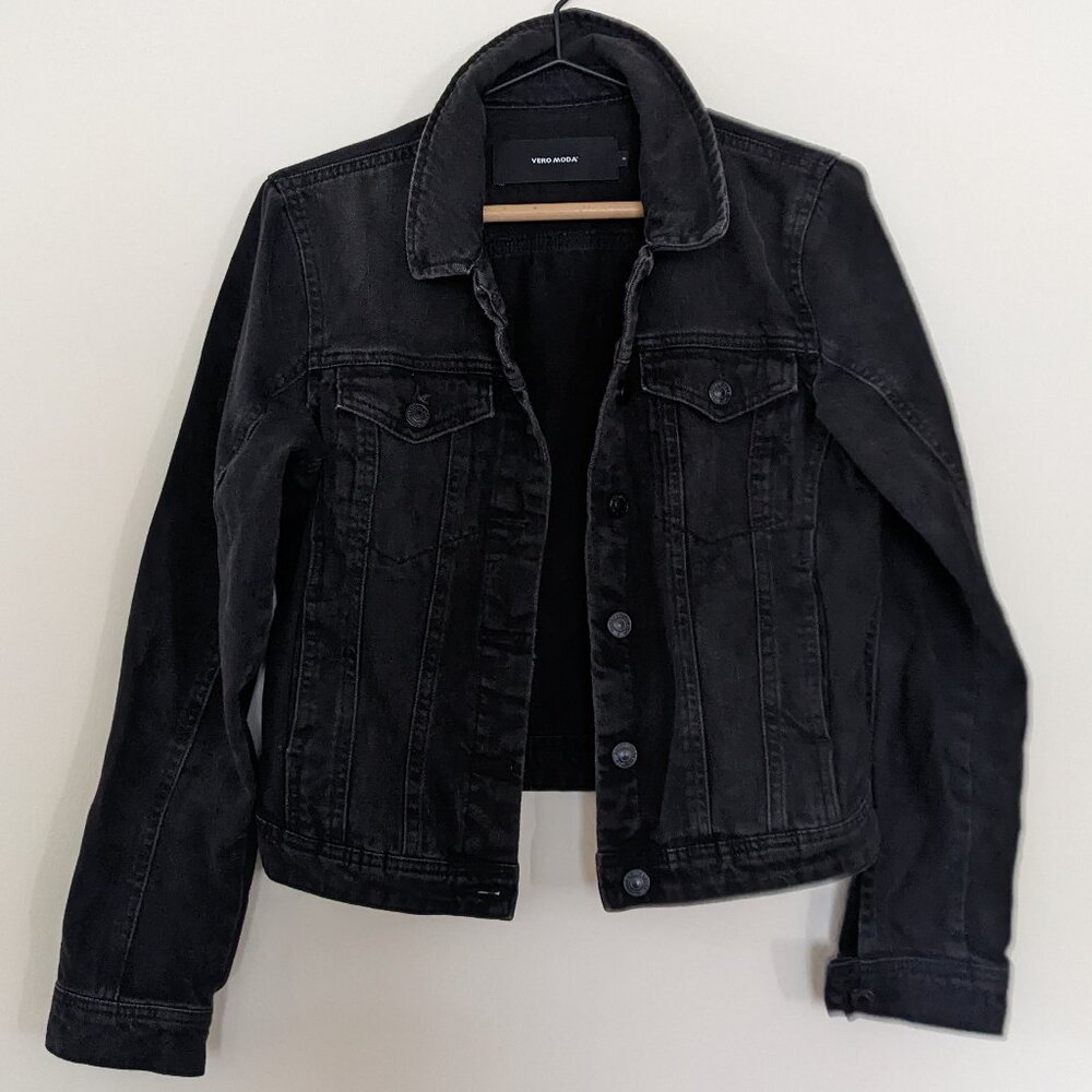 Vero Moda Crop Black Denim Jacket